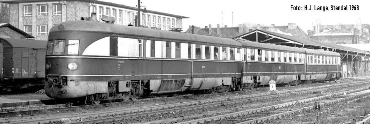 KRES 51011120 SVT 137 852 Ep.III DR_H.J. Kres 51011120 - Triebwagen SVT 137 852 DR Ep.III 3.tlg. TT 1:120